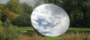 آنیش کاپور؛ مجسمه‌سازی میان ماده و خلأ